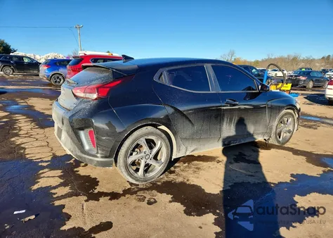 2019 Hyundai Veloster Base z USA, uszkodzony, nr VIN KMHTG6AF3KU018031